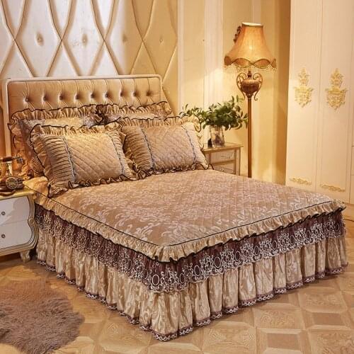 European Quilted Lace Velvet Bedspread Double Queen Full King Size Bed Skirt Ruffle Bed Cover Pillow Cases Soft Warm 3pcs