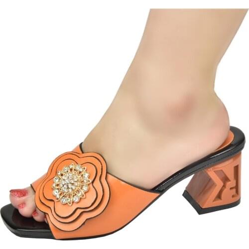 Latest African Women Wedding Shoes Woman Slippers Flower Rhinestones Crystal Gladiator Outside Slides Ladies Shoes and Sandals