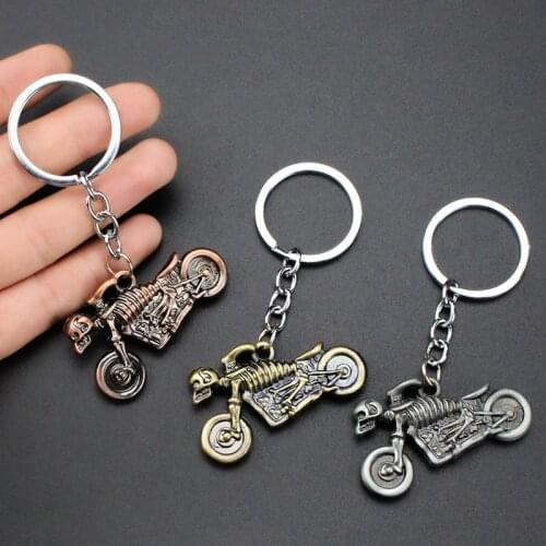 New 2018 Hot Game Jedi escaping to eat chicken around motorcycle keychain personality motorcycle hoe car key chain ornaments