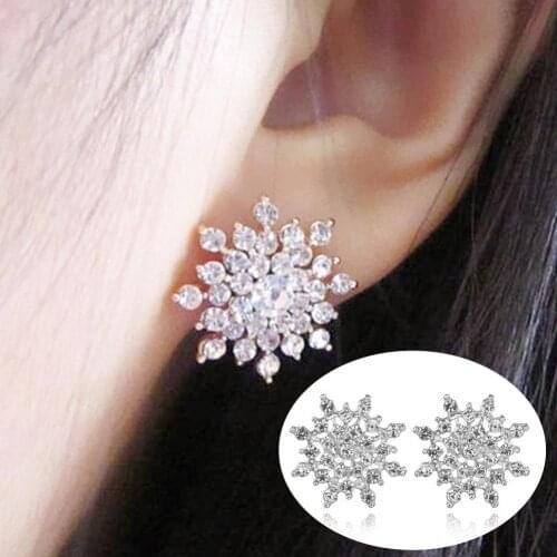 Fashion Wild lady snowflake full stud earrings Women Rhinestone Snowflake Ear Stud Earrings Jewelry Christmas Gift