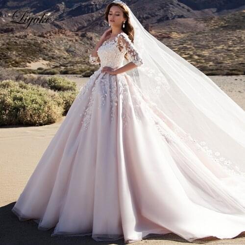 Liyuke Flush A Line Wedding Dress Gorgeous Lace Of Half-Sleeve Luxury Wedding Gown Buttons Closure