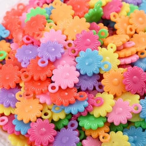 30Pcs/Lot Hot Sell Mixed Color Acrylic Small Pendant Cartoon Cute Flower Shape Charms Pendants For Jewelry Making Diy Accessory