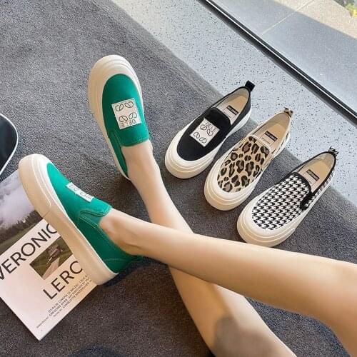 2021 new big-toed womens shoes summer one-step Lok Fu single shoes casual canvas shoes platform shoes