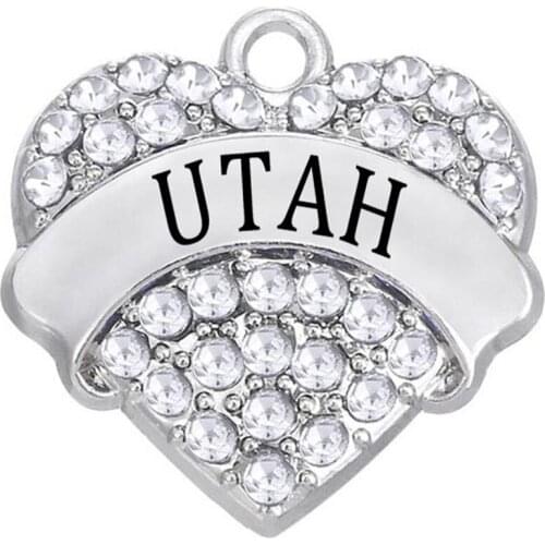 A variety of rhinestone crystal inlaid heart-shaped US state name UTAH label metal pendant customizable