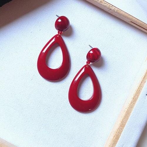 Red Acrylic Water Drop Earrings Vintage Woman Elegant Girls Sexy Party Hollow Out Earring Pendant Jewelry Ear Studs Broncos