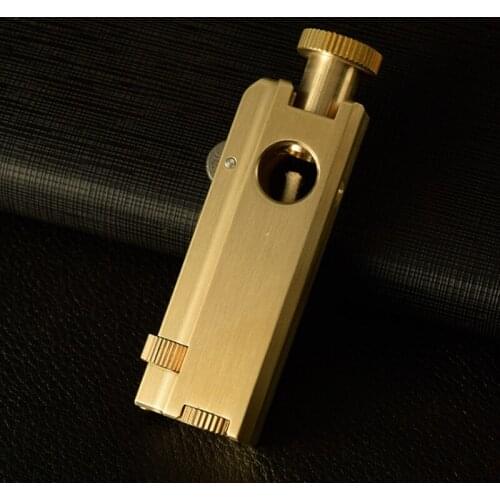 Retro Heavy Armor Solid Brass Flame Trench Kerosene Oil Lighter Grinding Wheel Cigarette Cigar Lighters Men Gadget