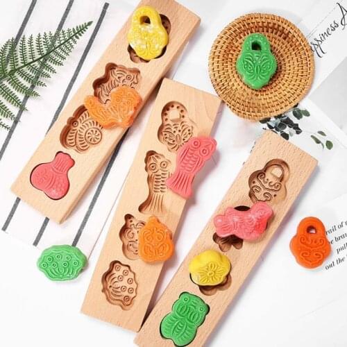 Moon Cake Molds Wooden Pastry Mold Making Mung Bean Cake Sorbet Baking Tool Kitchen Baking Mooncake Moulds Gift for Kids