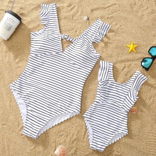 Summer Mommy And Me Clothes Family Matching Swimwear Fashion Mom And Kids Bikini One piece Outfit Women Baby Girls Clothes