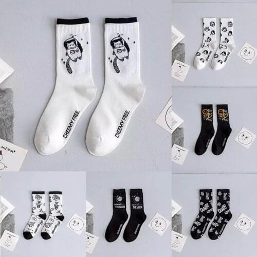 New Harajuku Style Cotton Crew Socks Autumn Winter Funny Women Mid Tube Socks Cartoon Illustration Breathable