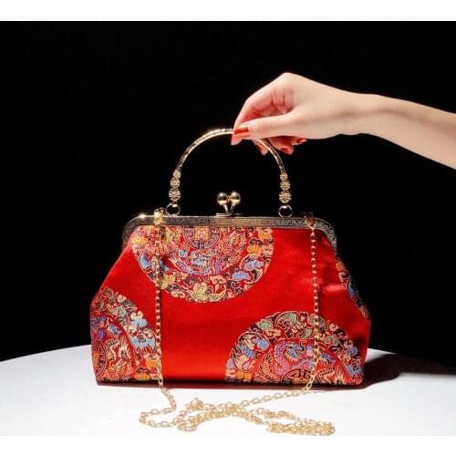 2021 NEW Vintage Womens Handbags Purses Lock Shell Bag Bags Women Shoulder Crossbody Bag With 120cm Chain Strap