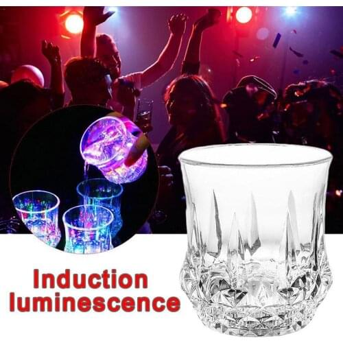 Beer Cup Water Sensing Shiny Flash Light Rainbow Color Mug For Wine Drink Holiday Bar Party Wedding Pineapple Shape Strange Gift