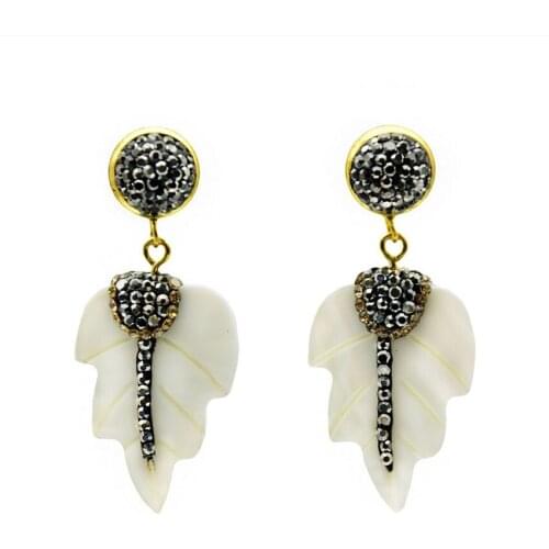 Light Yellow Gold Color Leaf Shape White Shell Stud Earrings for Women with Rhinestone Jewelry