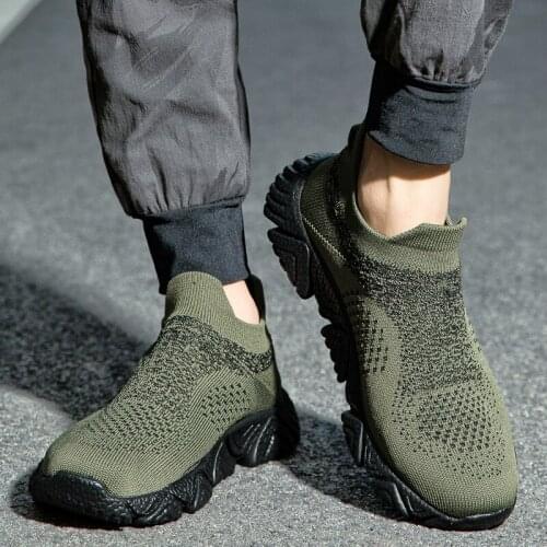 Men Casual Shoes Slip on Trend Cushion Walking Shoes New Fashion Sneakers Unisex Breathable Outdoor Jogging Shoes Men Sock Shoes