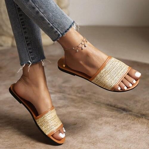 Slippers for Women Summer Beach Holiday Open Toe Flat Shoes Straw Weaving Slippers Fashion Boho Casual Female Slides Footwear