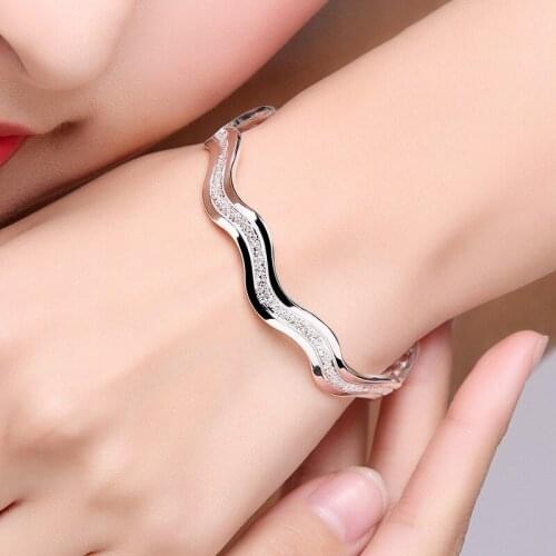 Silver Plated Womens Shiny Ripple Vortex Bracelet Womens Girls Open Cuff Bracelet Adjustable Jewelry Birthday Gift