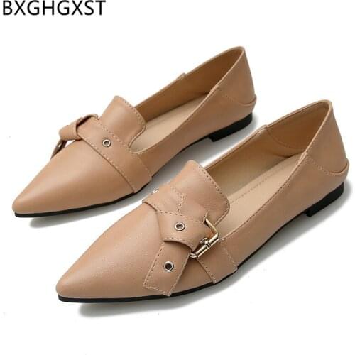 Leather Casual Shoes Women Flats Boat Shoes Women Black Pointed Toe Loafers Slip on Shoes for Women 2021 Belt Buckle Zapatos