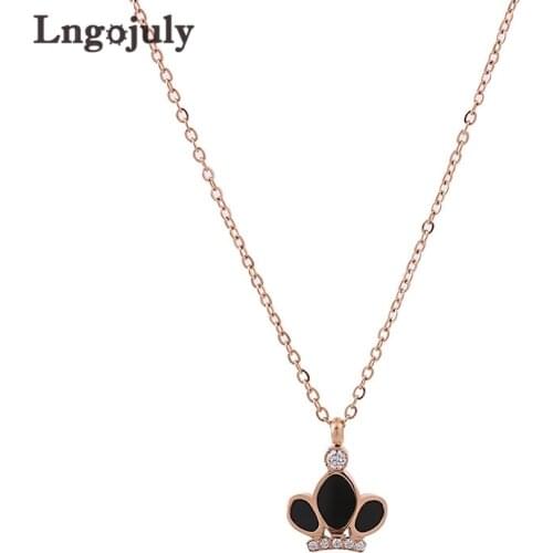 Fashion Women Necklaces Titanium Steel Crown Pendant Necklaces For Women Anniversary Engagement Wedding Necklace Jewelry Gift