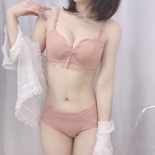 Japanese cute and charming lingerie womens suit sexy small breasts gathered without rims and strapless thin bra for students