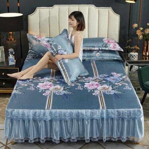 Ice silk bed skirt mat can be washed by water machine. Ice silk mat can be folded air conditioning mat summer sleeping mat