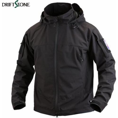 New Autumn Men Military Style Soft Shell Hooded Jacket Waterproof Tactical Jacket Army Clothes Coat Outerwear Windproof Jacket