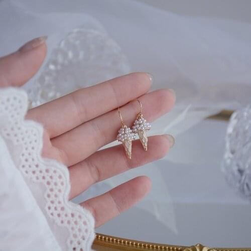 2020 New Fashion Womens Earrings Delicate Ice Cream Shape Pearl Earrings For Women Brides Wedding Party Jewelry Gift Wholesale