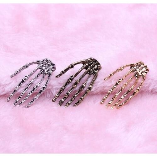 1Pair New Trend Personality Exaggerated Punk Style Gothic Retro Skull Hand Claw Bone Earrings Earrings
