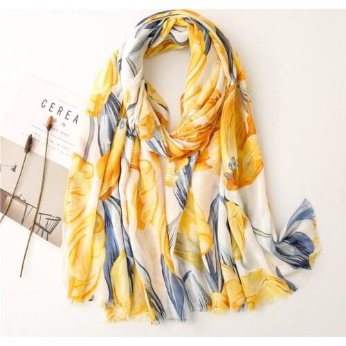 2021 Spain Fashion Autumn Women Viscose Scarf Abstract Floral Fringe Hijab Shawls and Wraps Female Foulards Echarpe Muslim Sjaal