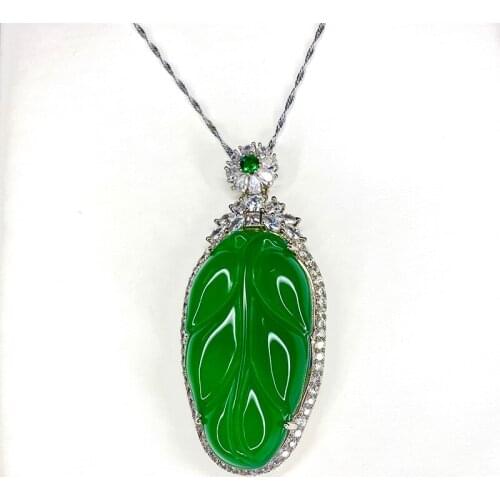 Natural ice green chalcedony womens emerald emerald S925 with gem Leaf Pendant
