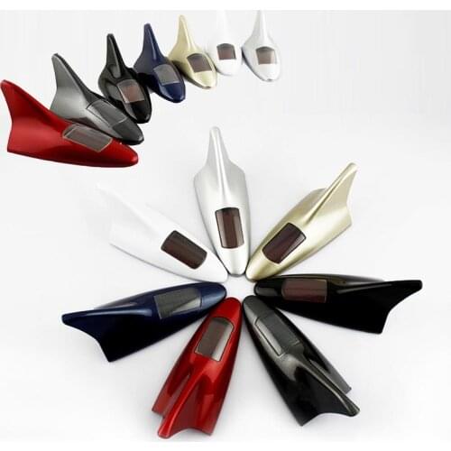 Car Roof Shark Fin Antenna with Led Light Radio Signal Aerial Universal Solar Energy Anti-collision Antenna Strobe Shark Fin Car