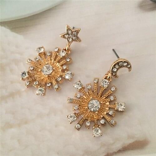 New Korean Fashion Stud Earrings Antique Gold Sparkle Star Moon Stud Earrings for Women Casual Party Jewelry