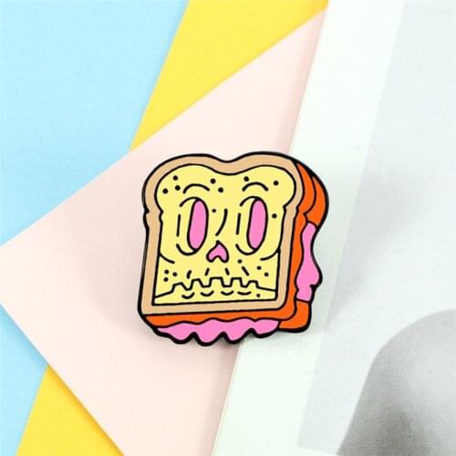 Breakfast Brooches Cute Cartoon Toast Bread Slices Enamel Pin Denim Coat Backpack Lapel Pins Button Badge Fashion Jewelry Gifts