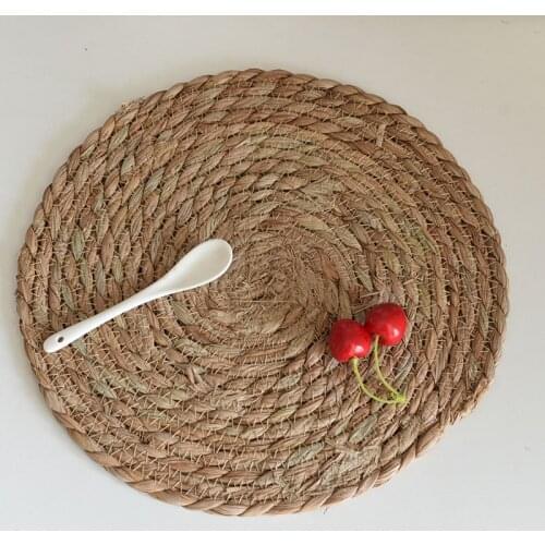 Hot Sale Handmade Weave Non-slip Placemat coaster Corn hull for table dinne Round Insulation pads Table Mats Pads Home Decor