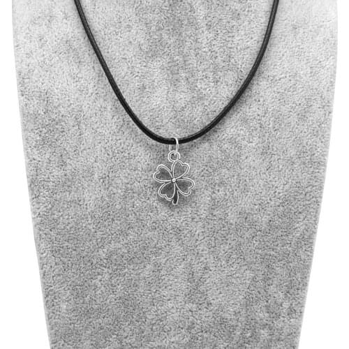 2pc/lot Four Leaves Clover Necklaces Bijoux Pendant for Mother Romantic Gifts New Trendy Flower Vintage Necklace Women Jewelry