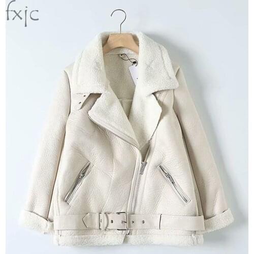Fur Keep Warm and Windproof Chic Motorcycle Lapel Long Sleeve Women Jacket Beige Lamb Fur Belt Womens Coat Female Tops Thicken