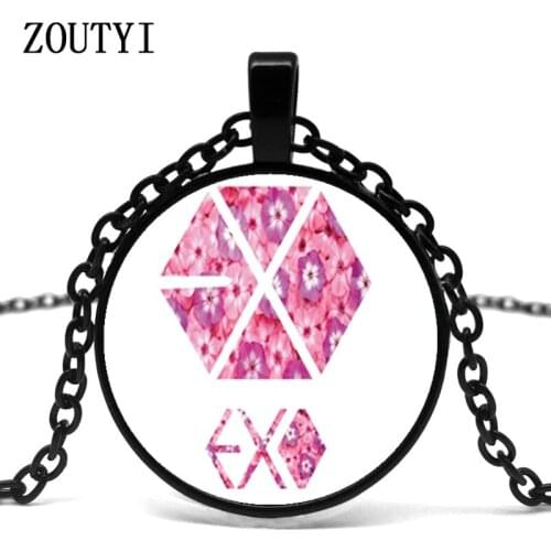2018/EXO logo glass pendant necklace, glamorous fashion fan necklace jewelry