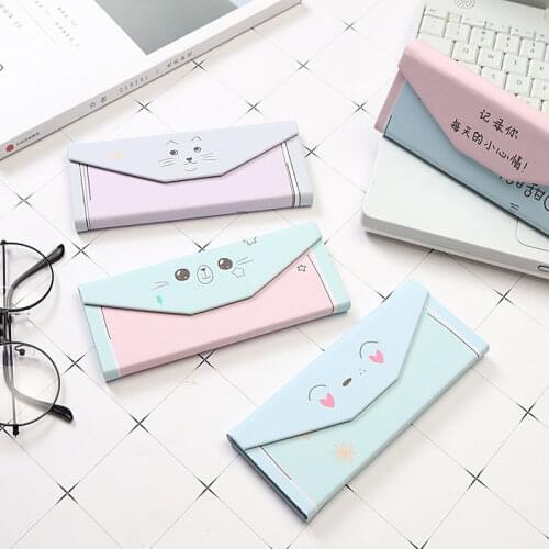 Cute Creative Personality Portable Folding Triangle Glasses Case Colorful Cloud Flower Balloon National Wind Unisex Glasses Case