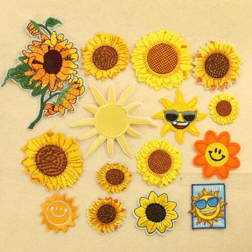 5PCS Embroidery Sunflower Bouquet Applique Iron on Patches for Clothing Badges Embellishments Finishes DIY Apparel Accessories