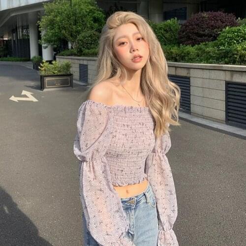 2021 Floral long-sleeved chiffon shirt emale design senseSpring and Autumn Sexy new French puff sleeve One word collar short top