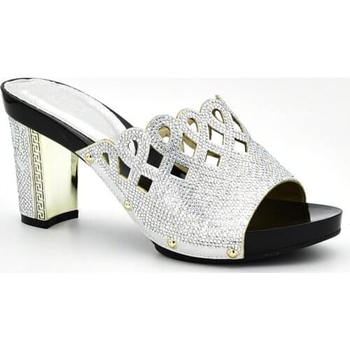 GOTDEEUR Women's Slip-ons