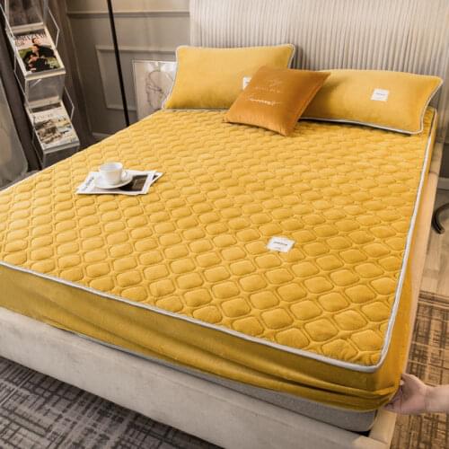 High Quanlity Waterproof Winter Bed Mattress Cover Pillowcase Soft Coral Fleece Fitted Sheet For Bed With Elastic