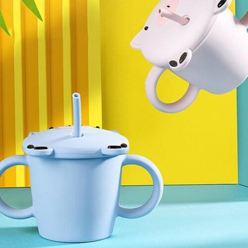 240ml Cartoon Pig Baby Silicone Water Cup with Double Handle Lid Straw Drinkware 54DF