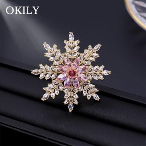Beautiful Snowflake Brooch Pin Christmas Gifts for Family Friends Lapel Pin Sweater Pink Zircon Brooches for Women Girls