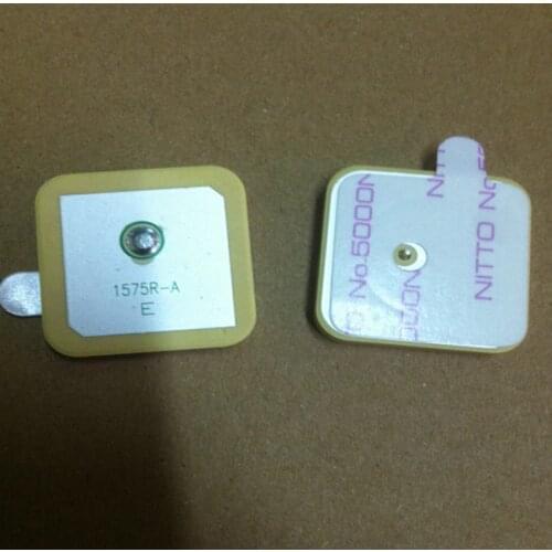 10PCS/Lot 1575R-A 1575R 1575.42MHZ GPS Passive Ceramic Antenna Connector 25*25*4MM