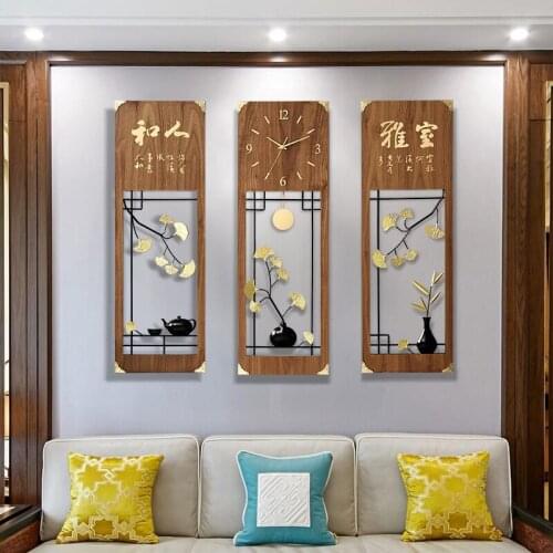 New Chinese solid wood clock household living room wall clock creative fashion art mute clock Chinese wind contracted atmosphere