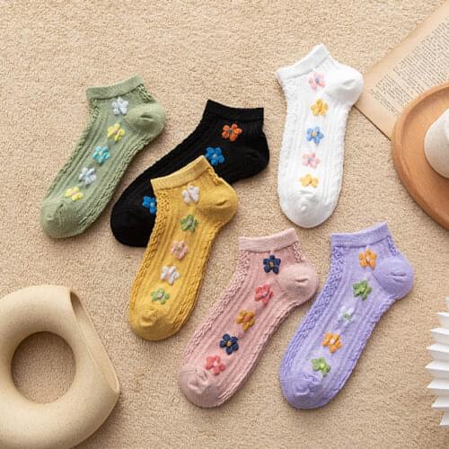 Cute Little Flower Socks for Women Fashion Embroidery sun flower cotton socks Harajuku kawaii Ankle socks Casual low-cut socks