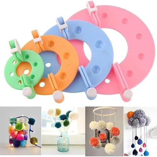 1 Set Wool Fashion Pom Maker Fluff Ball Weaver Needle Knitting Tool Plastic 8 Pcs(4 Pairs) Knitting Wool Tools