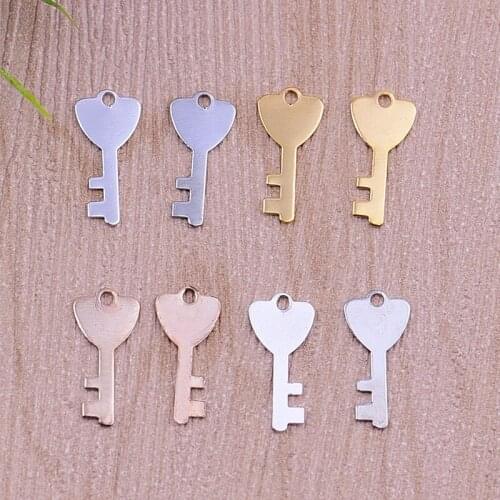 20pcs ZHU RU 13*6mm Love small Treasure box key pendant Open the lock and door for DIY Necklace Jewelry Findings Part Components