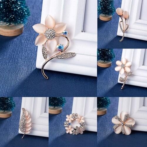 New Arrivals Brooch Flower rhinestone Opal Brooch Plant Brooches Elegant women Clothes Accessories Fashion Beautiful Jewelry