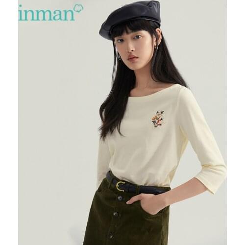 INMAN Autumn Spring T-Shirt Women Fresh Chic Flower Embroidered Simple Round Collar All-Match Middle Sleeve Top