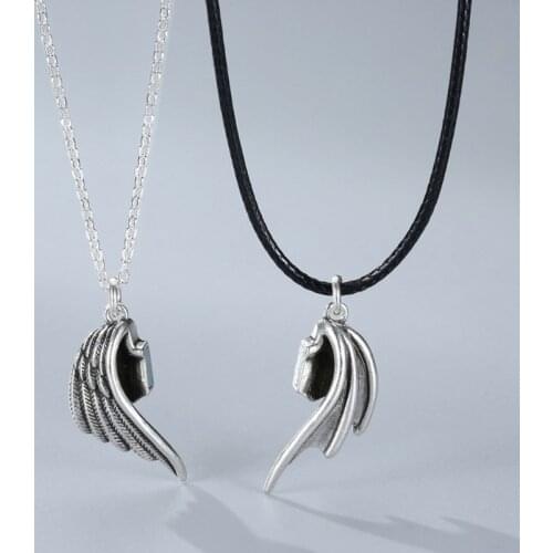 A Pairs Two Souls One Heart Necklace Couple Neck Chain Lightweight Simple Pendant for Men Women Valentines Gifts Dropshipping